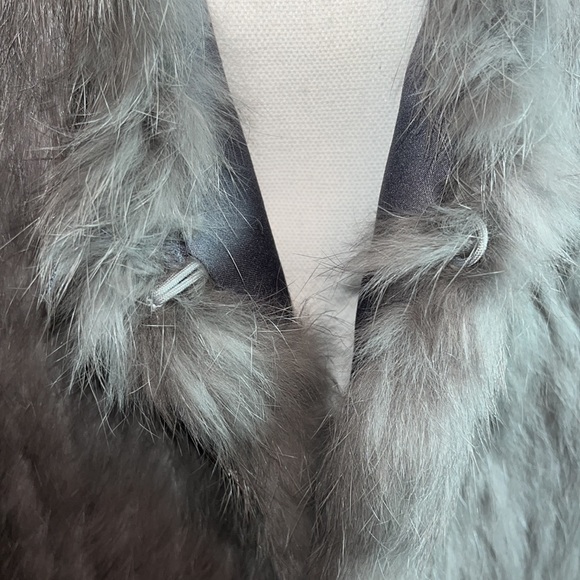 Soulmate 100% Angora Fur Gray Vest.  Size Large - Picture 5 of 8